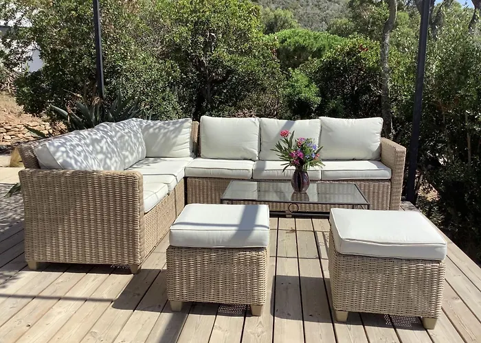 La Terrasse Des Lauriers Sur L'ile Du Levant Апартаменты Остров Леван